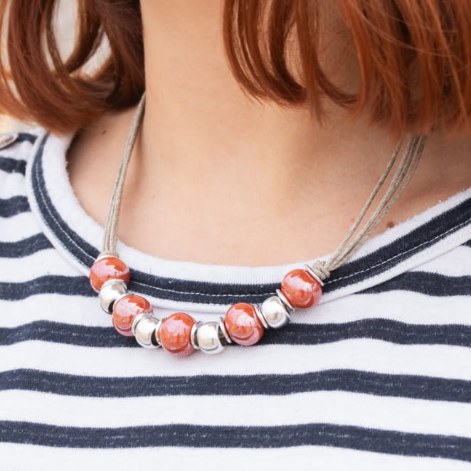 Collier Malawi argenté et en céramique Terracotta