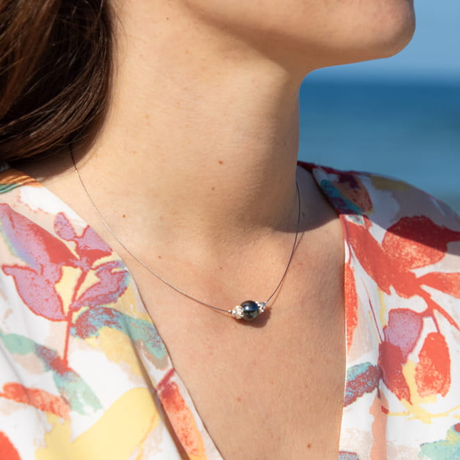 COLLIER PERLE FEMME RICHE