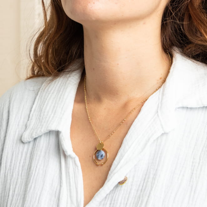 Découvrez Tatos, un bijou inspiré de l’océan fabriqué artisanalement sur l’île d’Oléron.