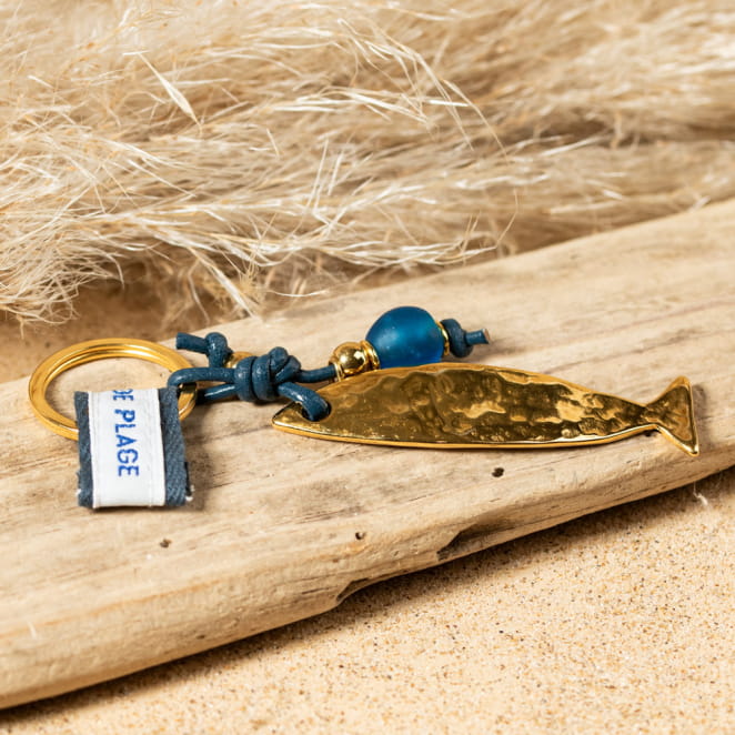 Les bijoux Retour de plage sont des bijoux fantaisie authentiques et uniques faits de perles naturelles qui racontent une histoire de nature ou d’océan à partager en famille ou entre amis.