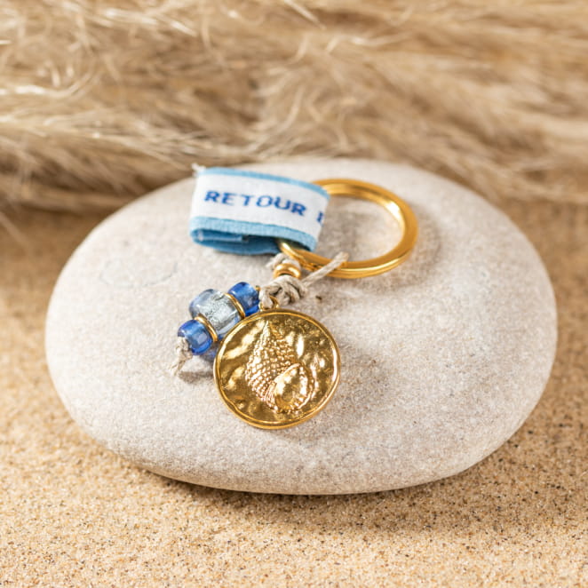 Retour de plage, une entreprise locale engagée dans le développement durable qui créée et fabrique des bijoux fantaisies made in France sur l’Île d’Oléron.