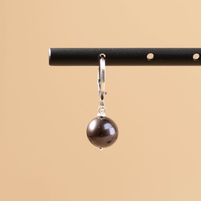 Retour de plage, une entreprise locale engagée dans le développement durable qui créée et fabrique des bijoux fantaisies made in France sur l’Île d’Oléron.