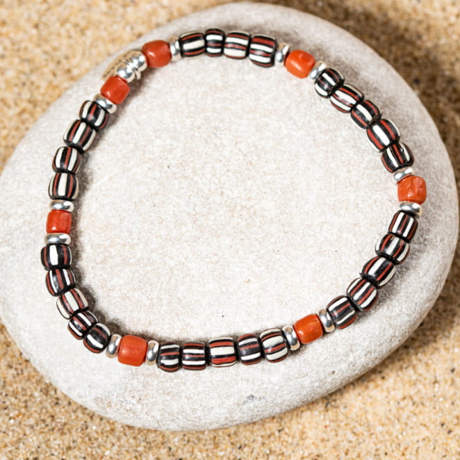 Découvrez Husky, un bijou inspiré de l’océan fabriqué artisanalement sur l’île d’Oléron.