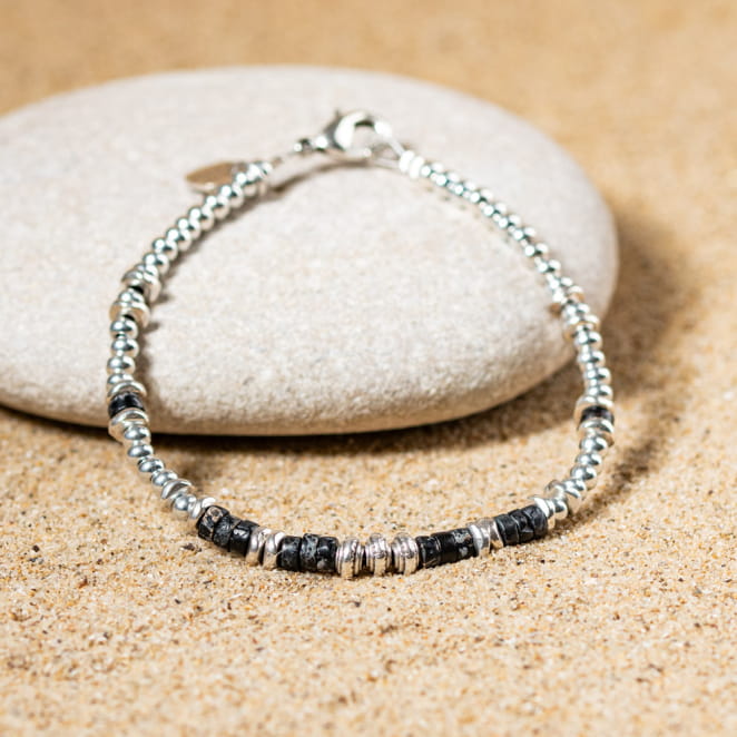 Découvrez Maestro, un bijou inspiré de l’océan fabriqué artisanalement sur l’île d’Oléron.