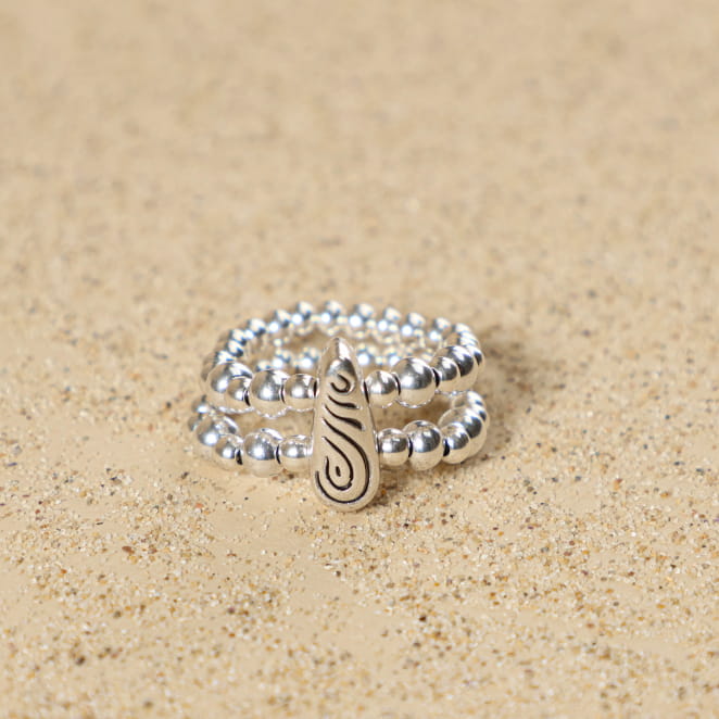 Bague Mandy en métal argenté avec anneaux entrelacés, fabrication artisanale française