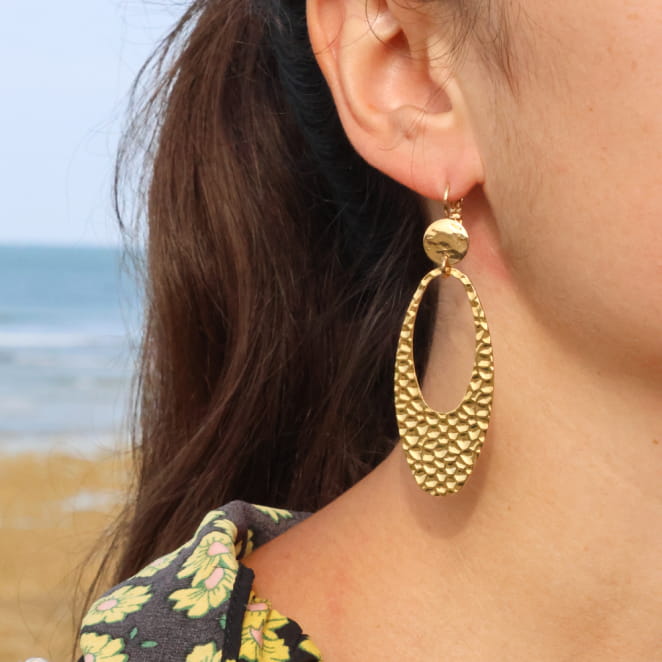 Boucles d’oreilles Faggura dorées à l’or fin, fabrication artisanale française.