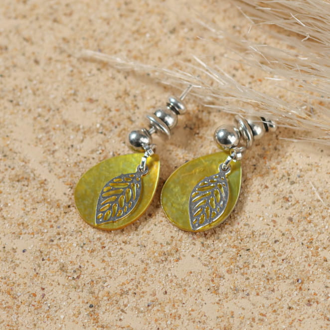 Boucles Citrus en perles jaunes lumineuses et finitions argentées, fraîcheur acidulée garantie