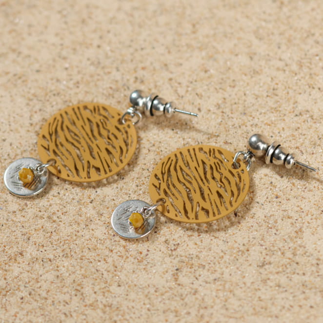 Boucles Tigre dorées à l’or fin, perles jaunes tressées pour un style audacieux et artisanal