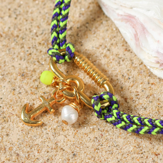 Création Biarritz, doré et coloré, pour un style ensoleillé et vibrant