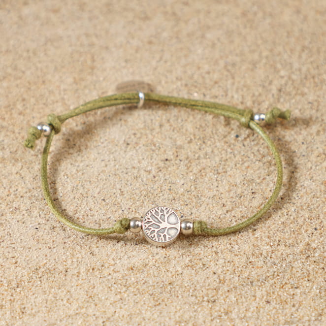 Bracelet Coton – bijou en cordon kaki avec médaille arbre de vie et perles en métal argenté, fabrication artisanale française
