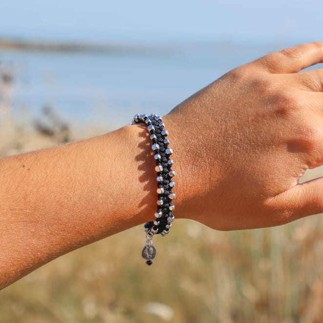 bracelet Laure argenté avec perles noires