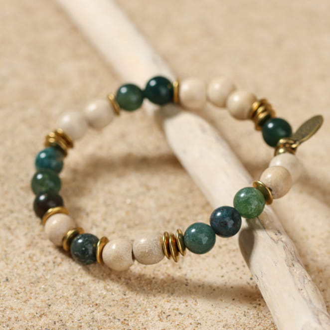 Bracelet Maël enfant en bronze, perles kaki et multicolores, création joyeuse