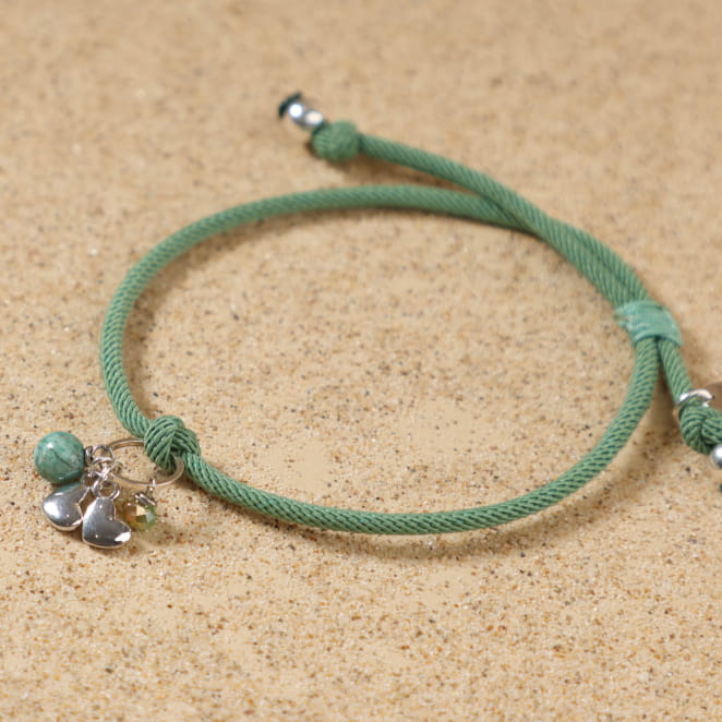 bracelet Mama argenté vert d’eau, bijou artisanal fabriqué à la main en France