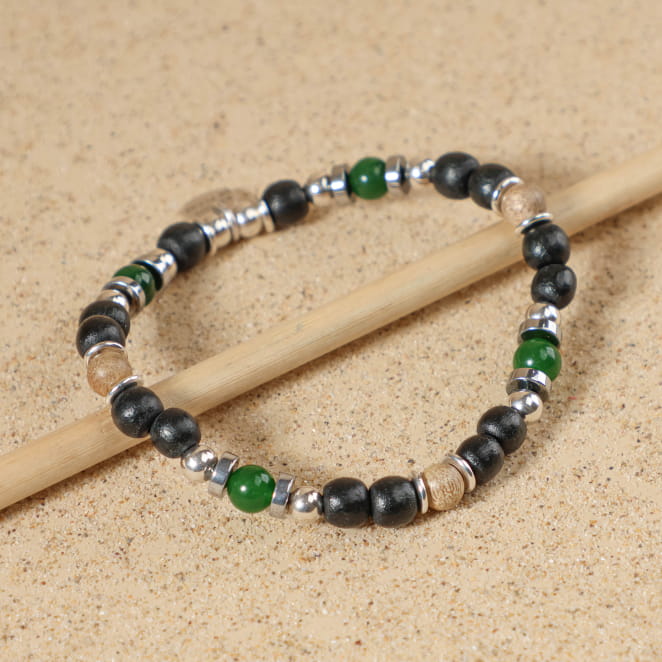 Bracelet homme Naoki argenté vert bouteille avec détails multicolores, bijou fait main en France