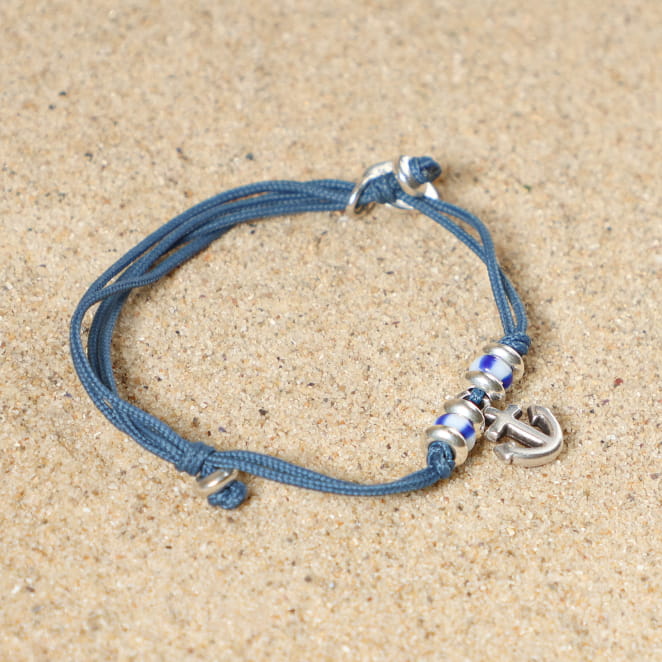 Bracelet enfant Vati en cordon bleu Montana et métal plaqué argent, bijou artisanal fabriqué en France.