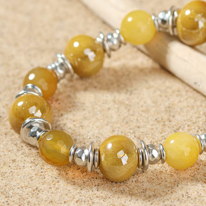 Bijou Verna jaune et argenté, fabrication artisanale et lumineuse