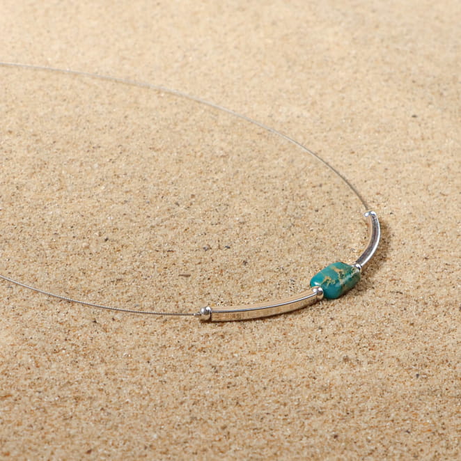 Porte-clés Merlu en métal plaqué argent et perle blanche, bijou artisanal français raffiné