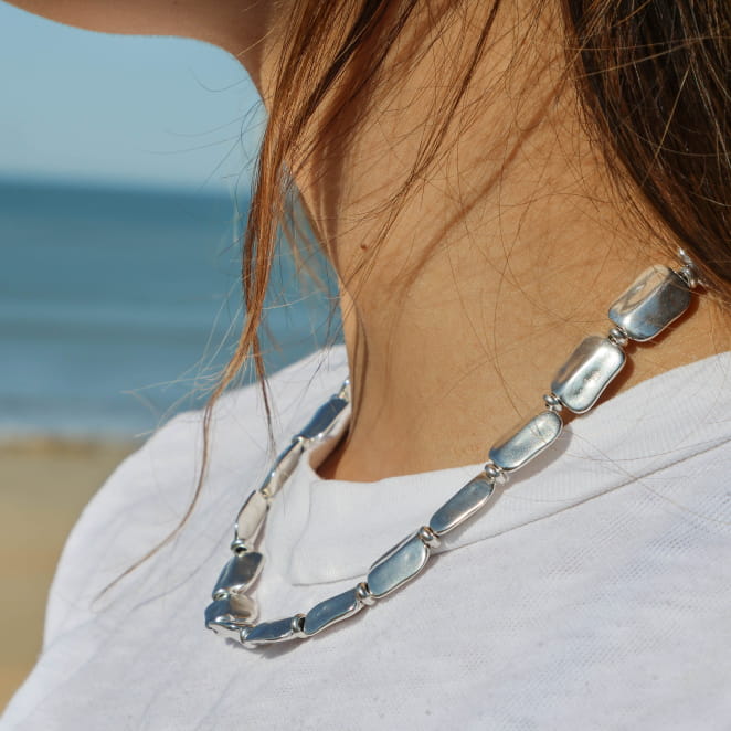 collier Royan argenté argent, bijou artisanal fabriqué à la main en France