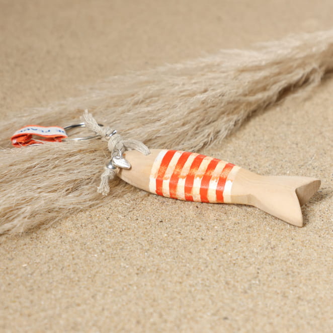 Porte-clés Colin en métal plaqué argent et cordage orange, création artisanale française.