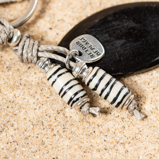 Porte-clefs poisson noir, esprit marin, fabriqué en France