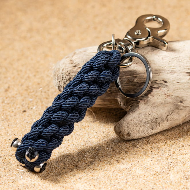 Découvrez Mika, un porte-clefs inspiré de l’océan fabriqué artisanalement sur l’île d’Oléron.