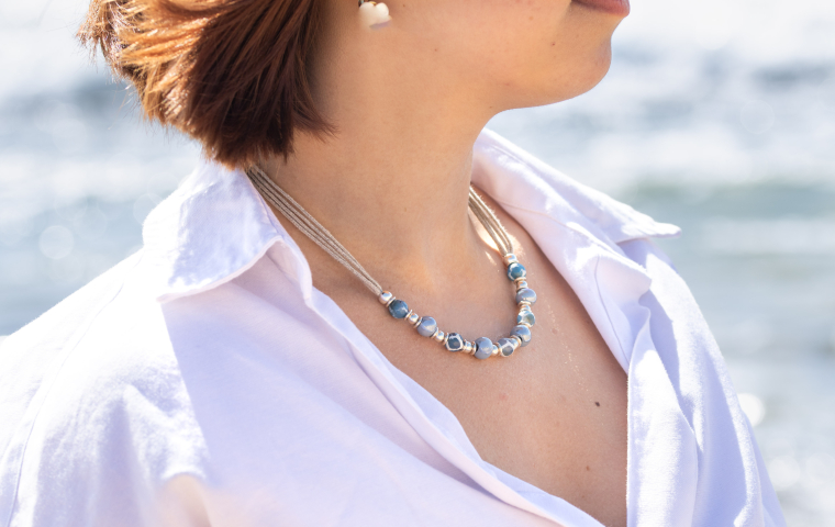 Collier argenté pour femme à porter tous les jours