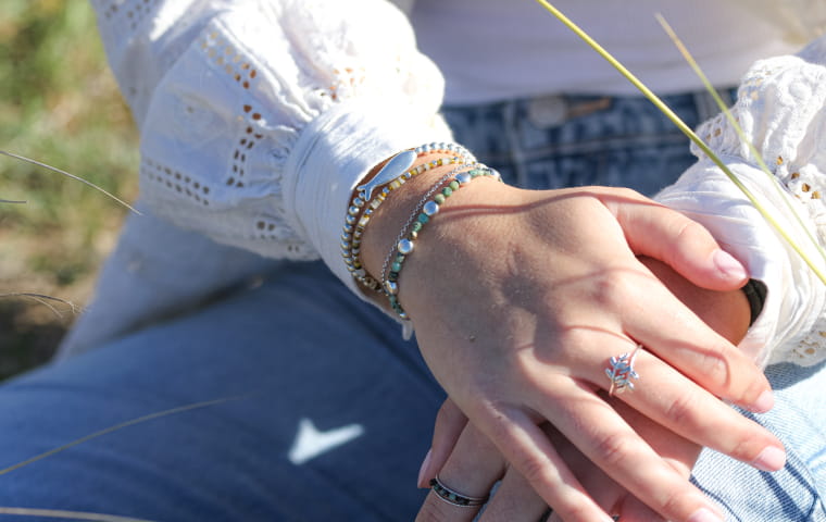 Idée cadeau Fête des Mères : des bijoux artisanaux pour nos mamans