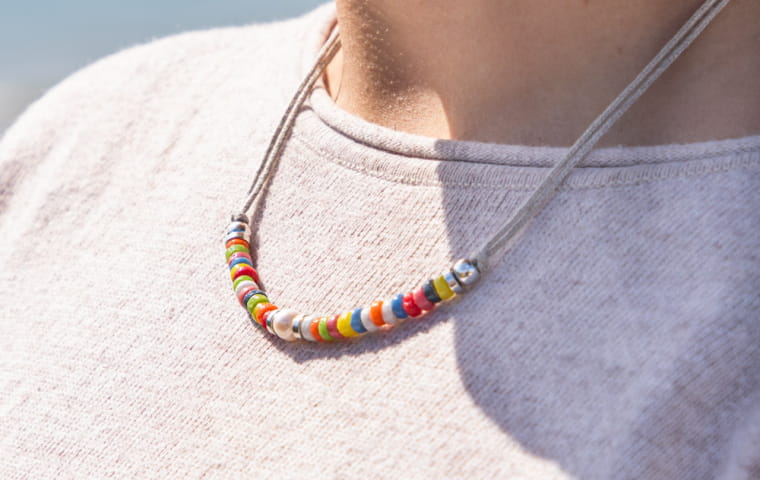 Collier coloré avant l'arrivée du printemps 🌷
