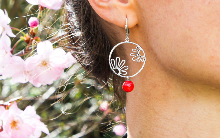 Arrivée du printemps : quels bijoux adopter ?