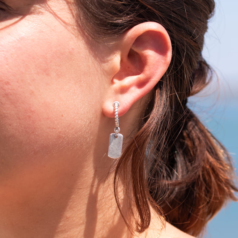 Boucles D'oreilles Fantaisie Pendantes Créoles Souples Gris Argenté - Fermoir Dormeuse, Neuf Avec étiquettes