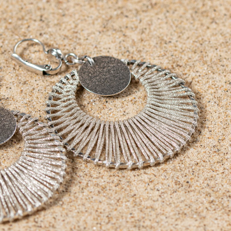 Boucles D'oreilles Créoles Argentées Fantaisie - Diamètre 4,5 Cm - Fermoir à Clous