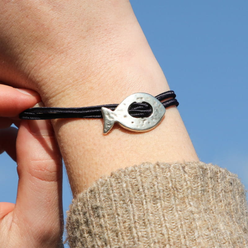 Bracelet à Breloque Poisson En Céramique Pour Femme - Coloré, Réglable, Design Vibrant