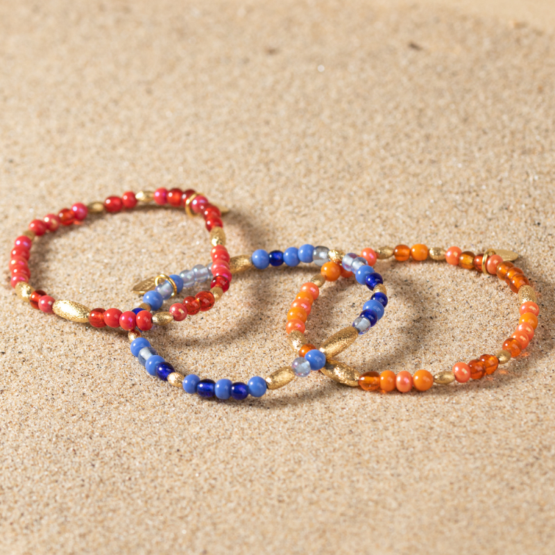 Bracelet en perles coloré orange et doré : Rocaille - Retour de plage